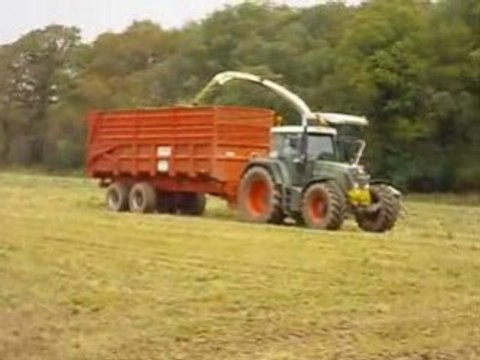 Fendt 818 claas 870 a l'ensilage d'herbe