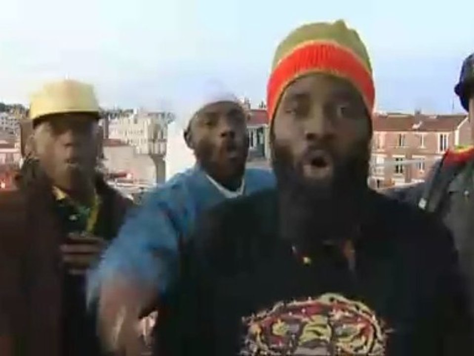 AFRO-TECH  "On va couper"