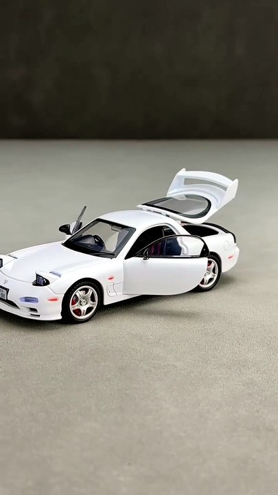 Mazda RX7 FD is your fav? #diecastcollector #gi...