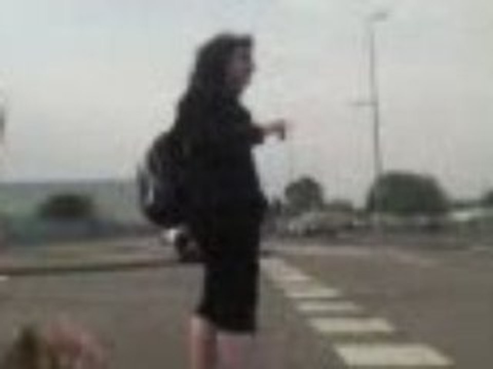 chérie chérie et ma soeur pette un plomb