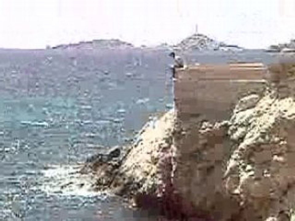 Petit saut a l'eau