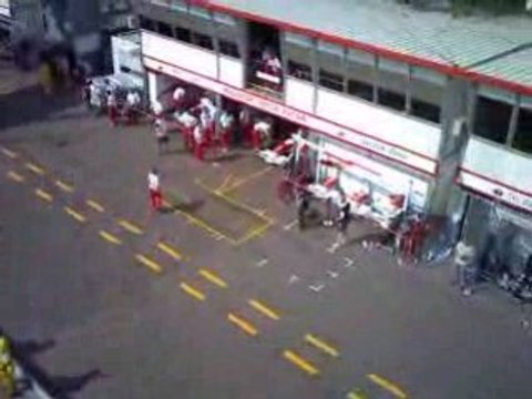 Bud au GP de Monaco 2008 : Fin tour d'essai Vettel & Bourday