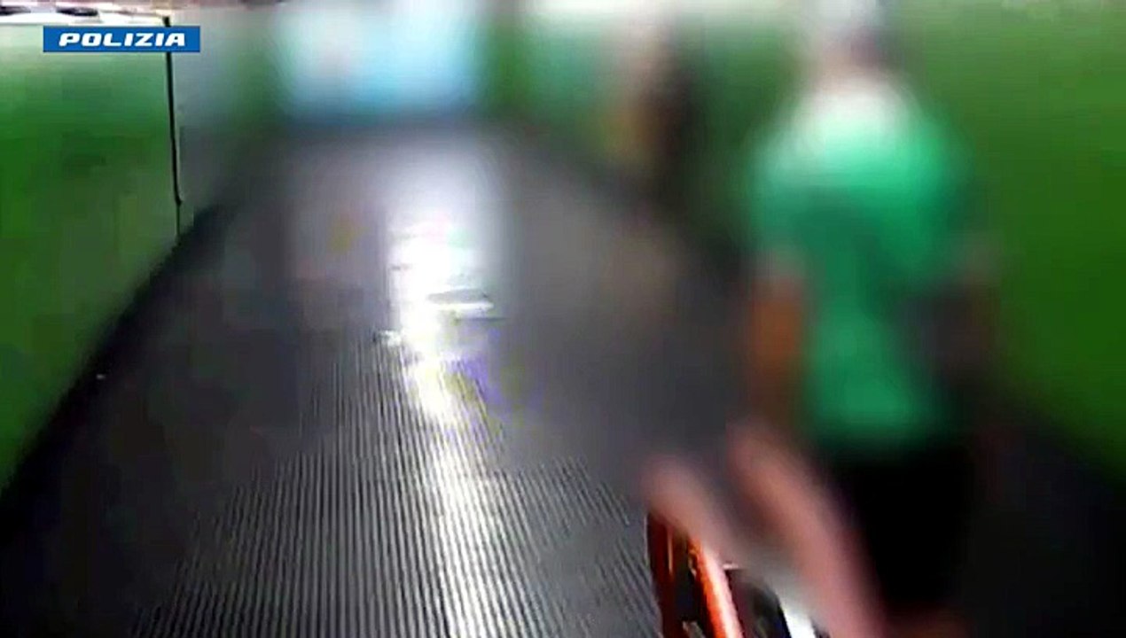 Anziana aggredita in metro a Milano