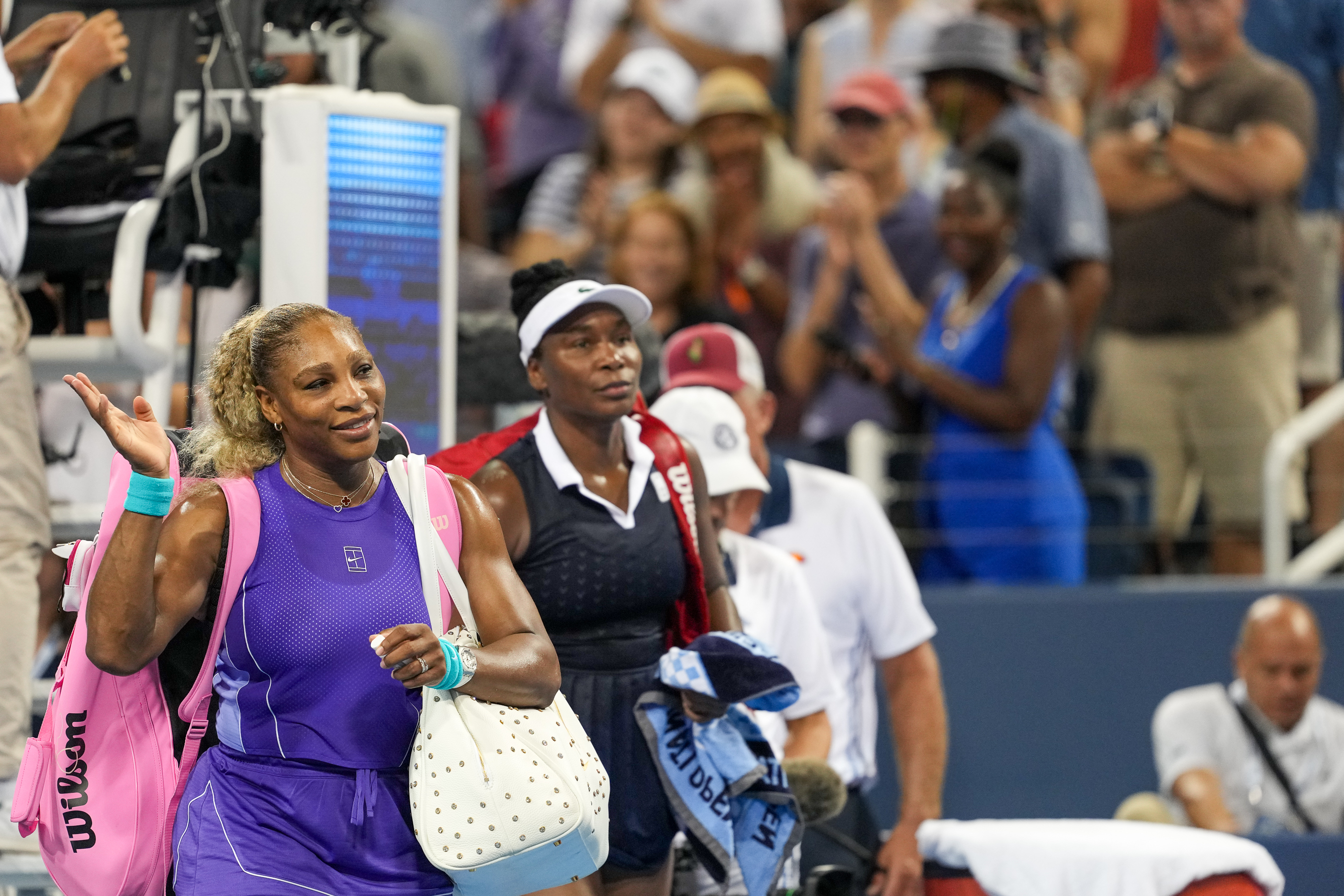 WTA 1000 Cincinnati : Quatre ans après, les soeurs Williams rejouent ensemble mais s'inclinent au 1er tour