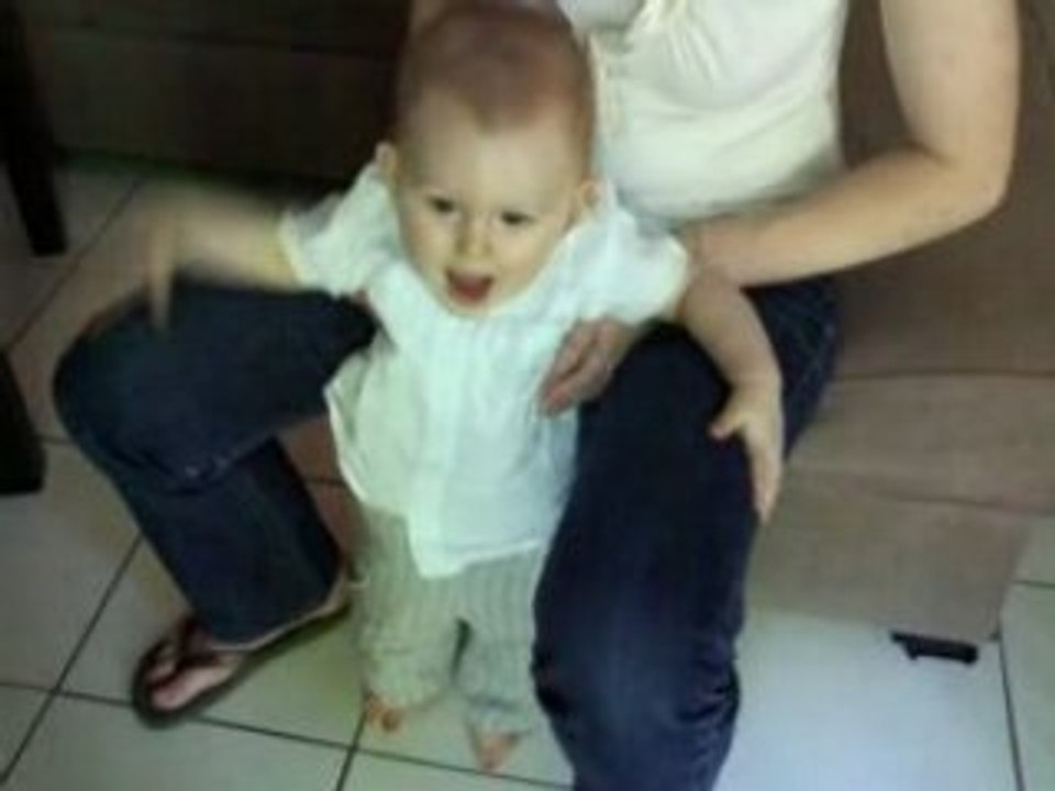Milo debout