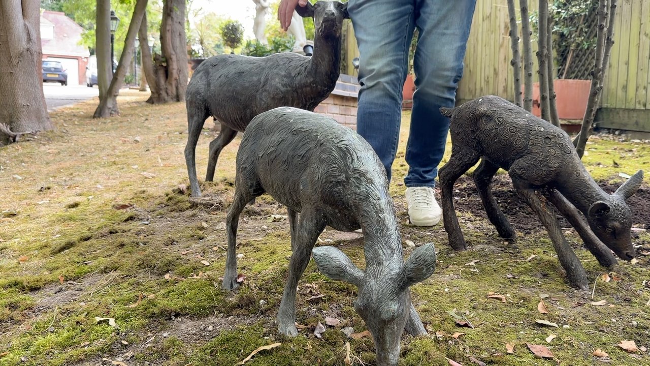 Masked gang steal ten thousand pound deer statues in Dartford