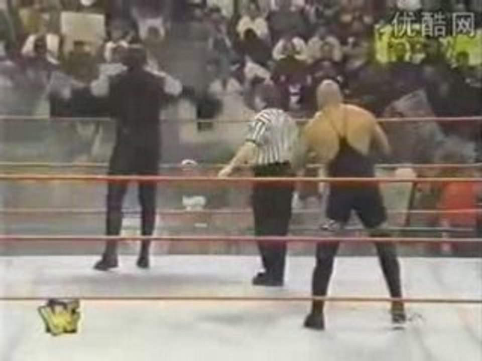 Raw 11-10-97 (11)
