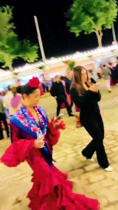 ✨ ¡El glamour y la pasión de la Feria de Sevilla! 💃🎉 #Shorts