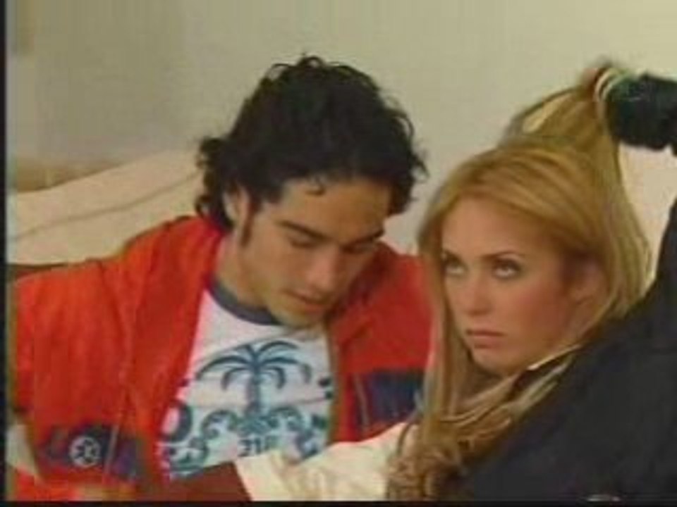 Mia y miguel se reconcilian cuando el está enfermo