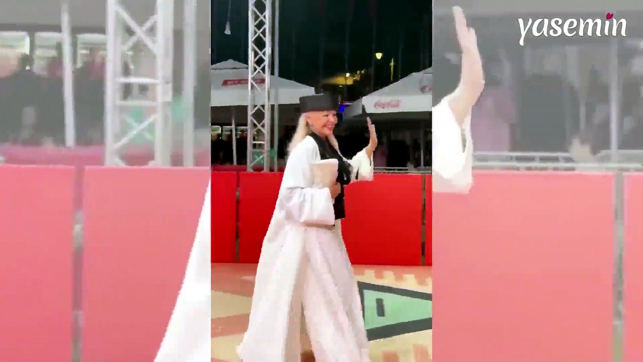 Hanka Paldum, Film Festivali'ne Filistin mesajıyla katıldı! Elbisesindeki detay dikkat çekti