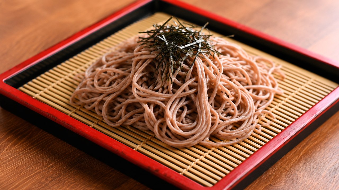 Beat the Heat with Refreshing Zaru Soba: Easy Japanese Summer Noodle Recipe!