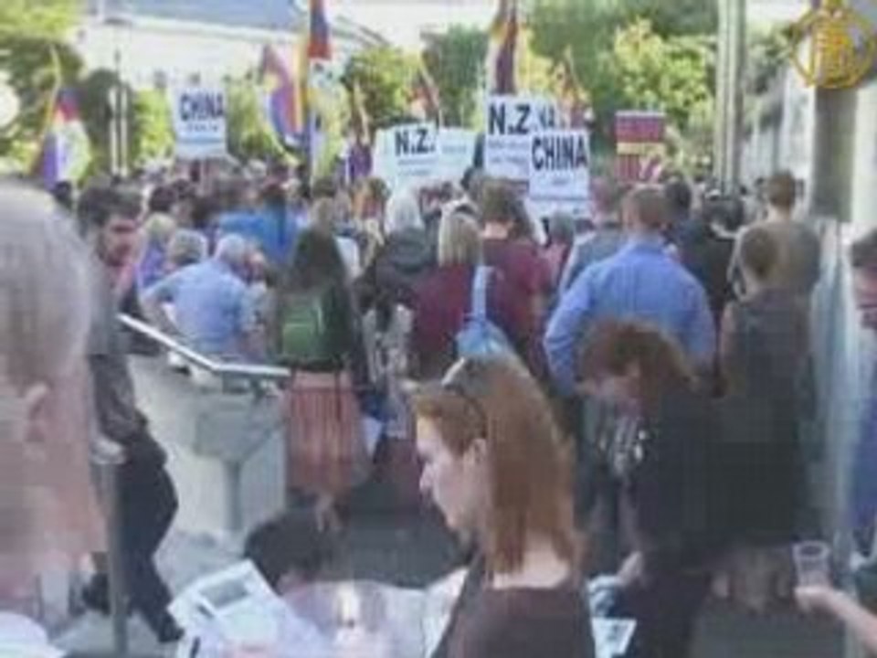 新西兰两党党魁谴责欧卫事件