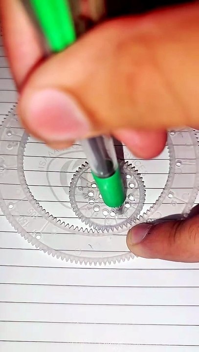 Watch This Simple Tool Create A Beautiful Masterpiece