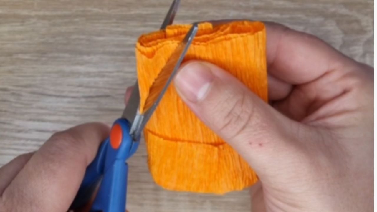 Crafting a Crepe Paper Blossom Without Adhesives