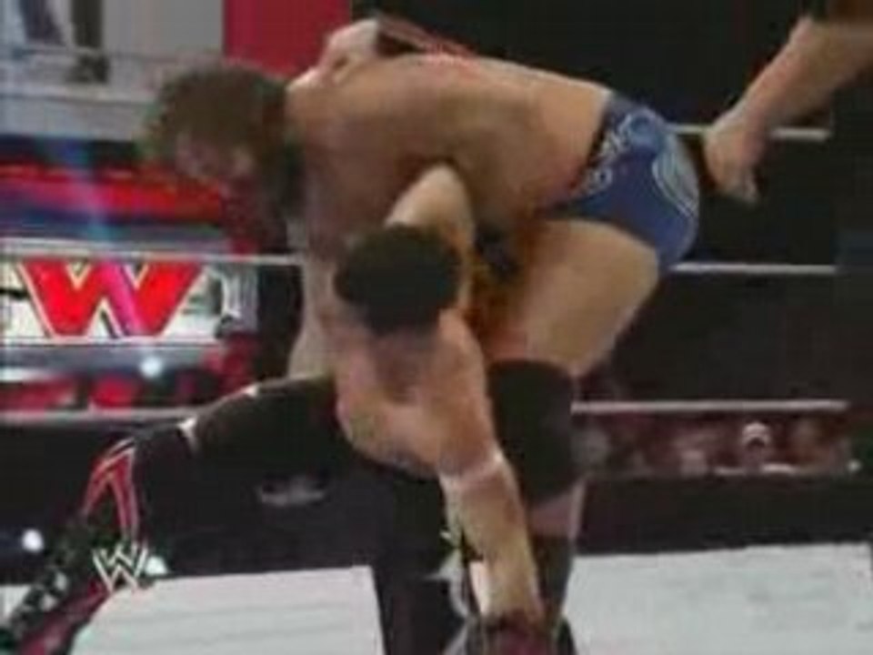 Evan Bourne vs Mike Knox