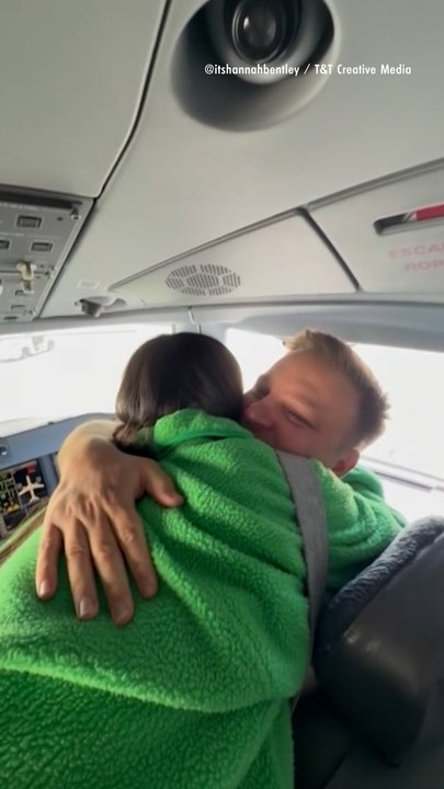New Pilot's Girlfriend And Mom Surprise Him On...