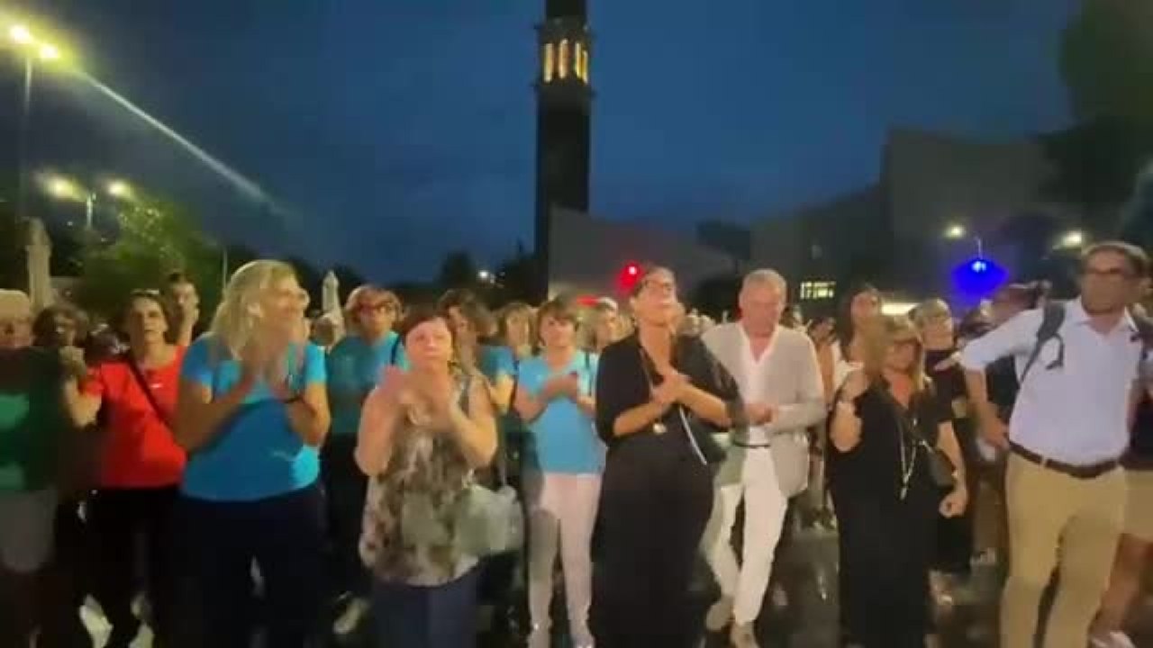 Fischietti e campanelli per ricordare Tania Ter...