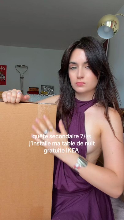 Quête secondaire 7: installer une table de nuit gratuite IKEA ✨