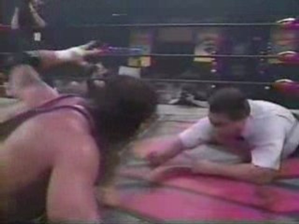 Nitro '98 - Bret Hart vs. DDP
