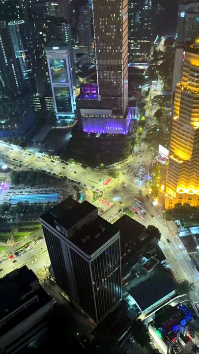 INCROYABLE SKYLINE en plein Kuala Lumpur