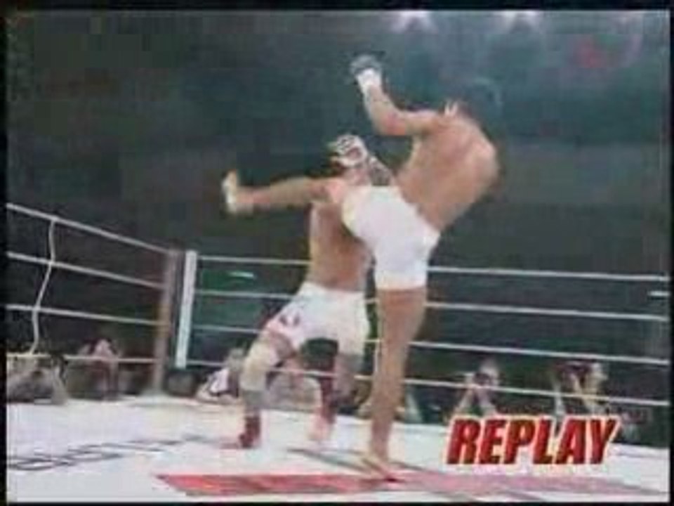 Shoji vs. Artur Umakhanov (MMA)