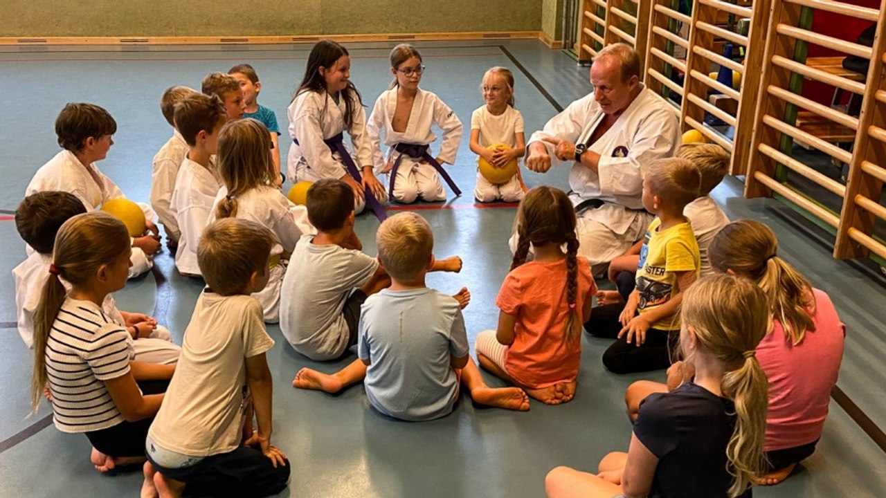 Karate-Schnuppertraining im Sommerferienprogram...