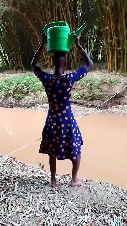 Cette femme est la reine de l'équilibre