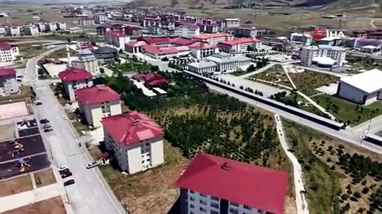 İstanbul'da eğitim, 50 bin TL burs: Bitlis'in t...
