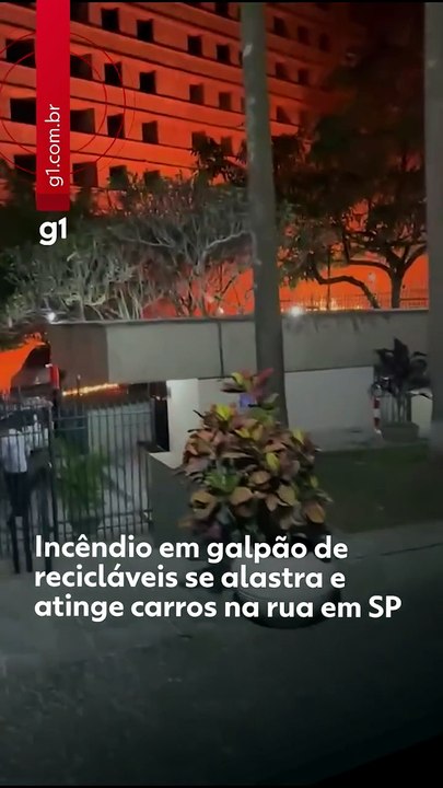 Incêndio na Vila Andrade fogo em galpão destrói 15 carros em SP