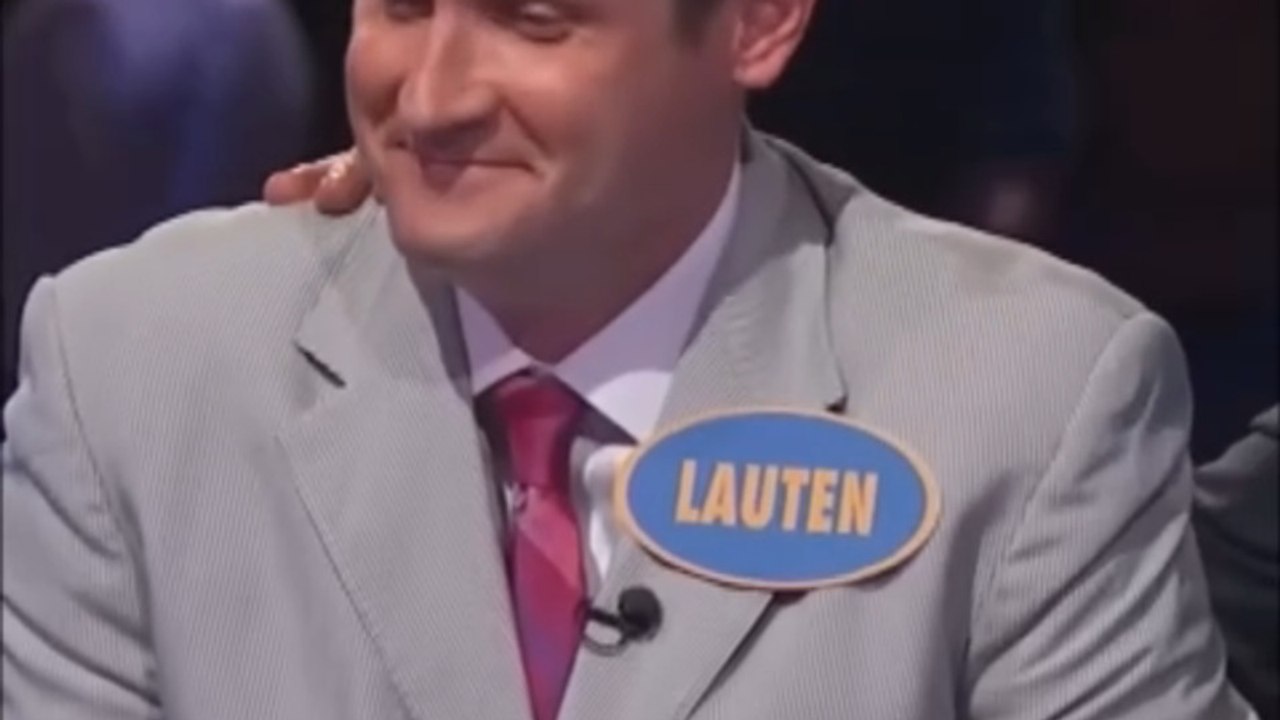 Family Feud Contestant on Crutches Faces a Wild Fast Money Finish