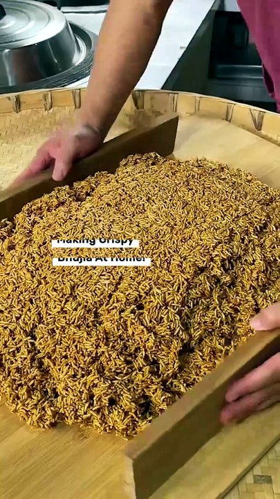 Sev lovers, this one’s for you 🥢🔥💛