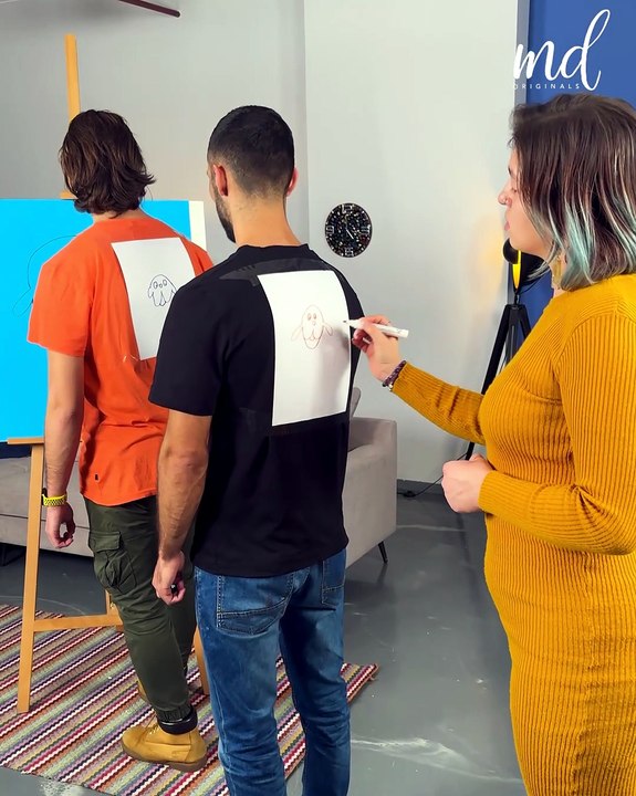 Draw on my back challenge! 😯🤣