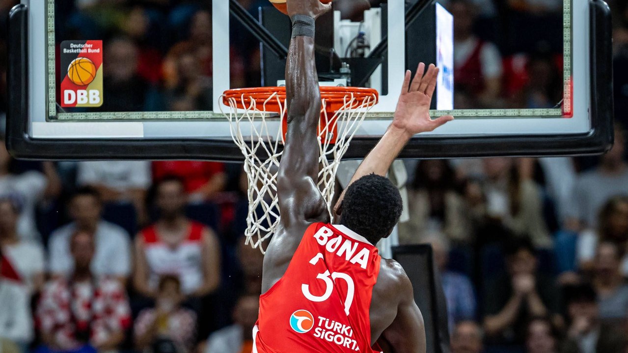 Mega-Poster gegen Ex-NBA-Spieler: Bona düpiert Saric