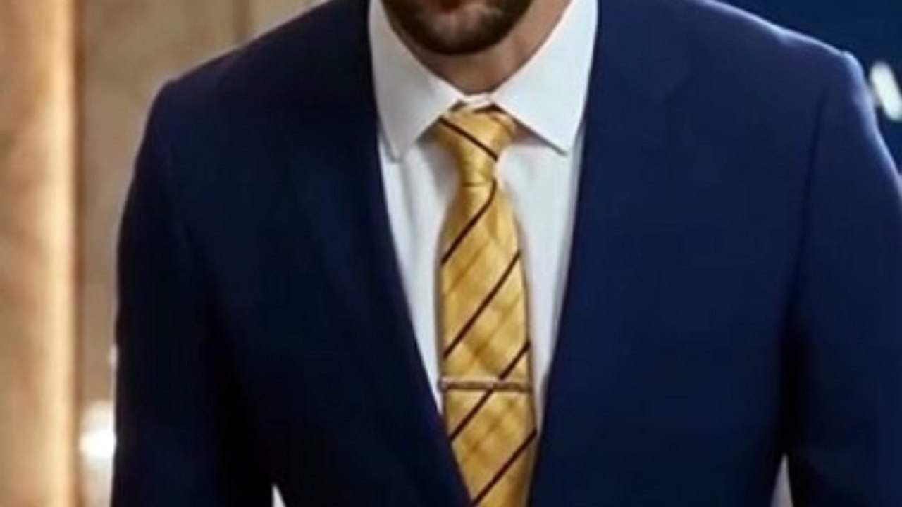 Loving The Pretty Boy He Once Broken Executive