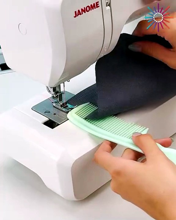 Can a comb really help with sewing? 🧵👗