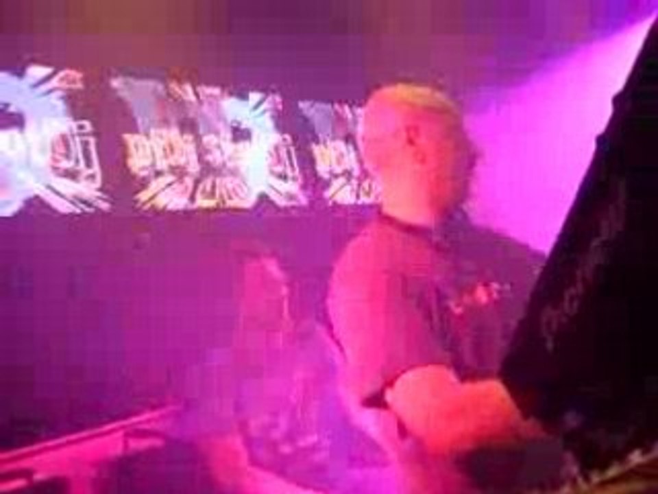 set dj skot @ h2o for dj ghost b-day (11/07/08)