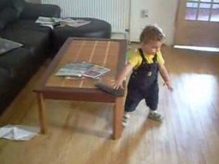enzo qui danse