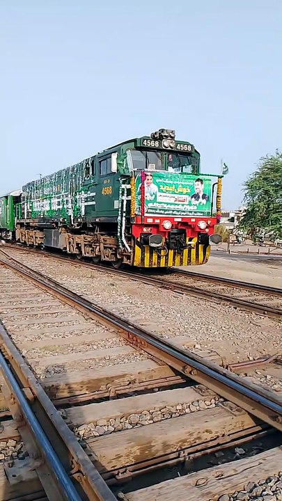 ساندل ایکسپریس 139UP خانیوال جنکشن پر پہلے دن Right Time! | Pakistan Railways 2026 | Pak Rail Snap