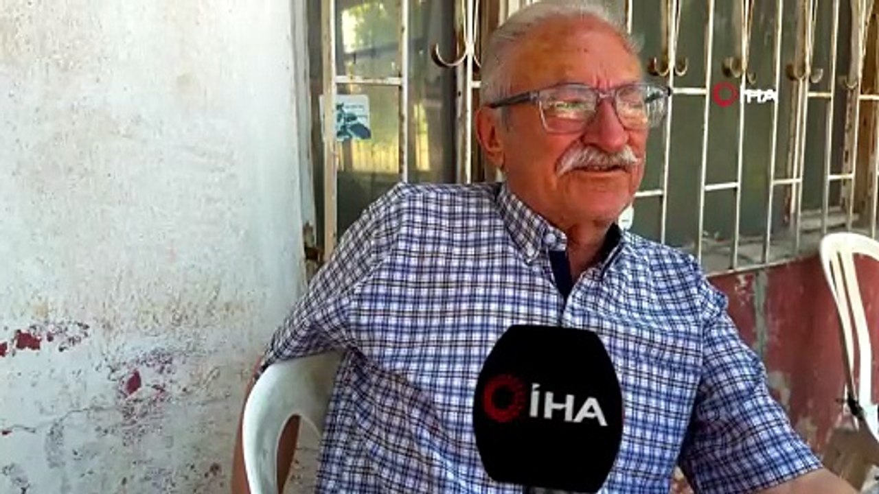 Araçları mor renge boyayan yol için ilginç çözüm
