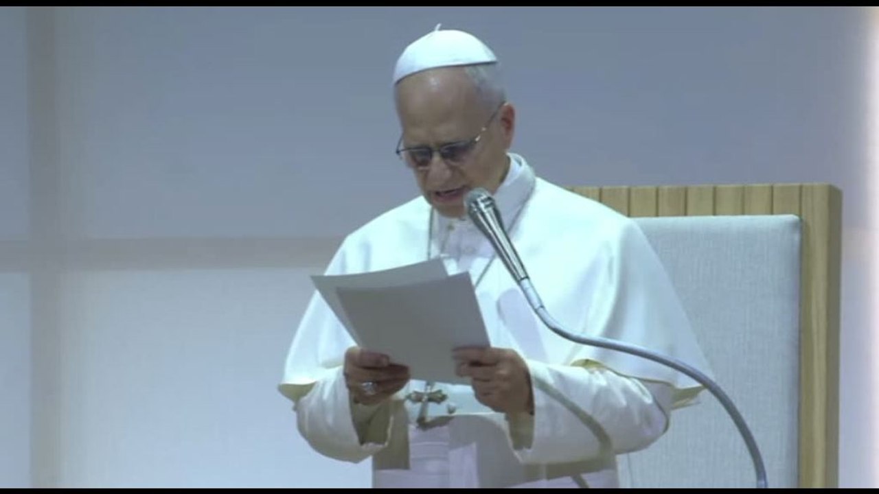 Papa al Meeting: liberare tecnologia e finanza da business morte
