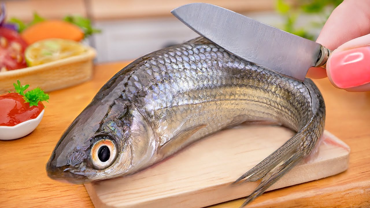 Satisfying Miniature Blooming Fish Fried Sweet...