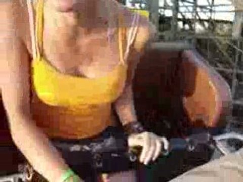 Espagne port aventura stampida jaune