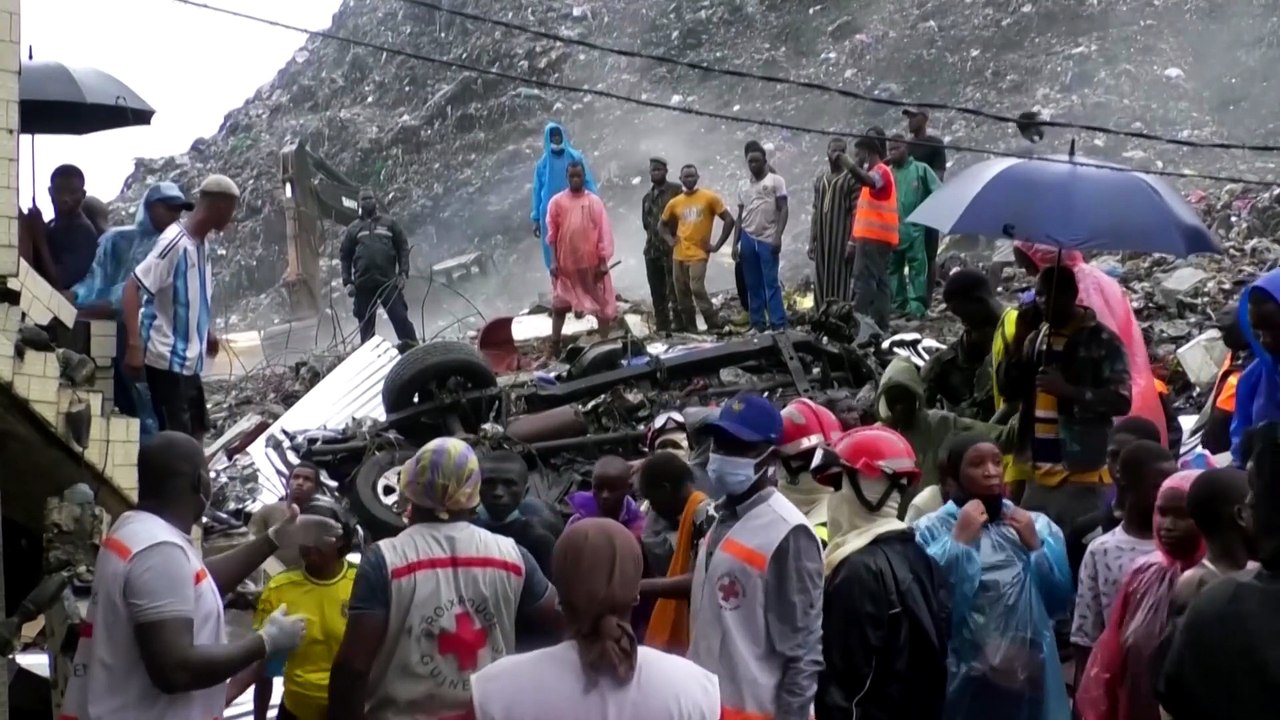 Guinea rescuers search for victims after deadly landfill landslide
