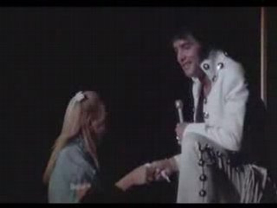 Elvis Presley - Kissing Crazy Girl (Shocking Experience;)