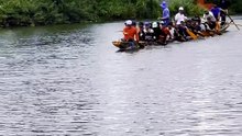 thuyền đua tập luyện cho mùa đua lệ thủy