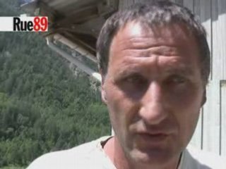 Deux éleveurs parlent de leur rapport au  loup