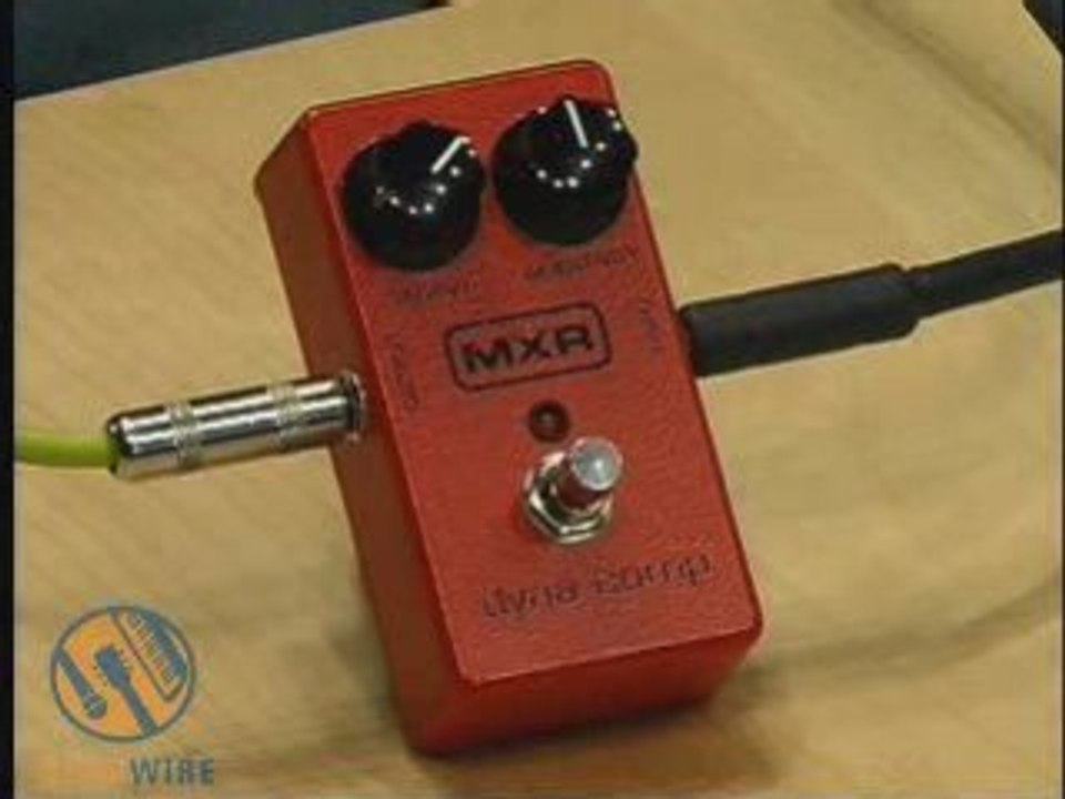 MXR M-102 Dyna Comp Stompbox Walkthrough Video