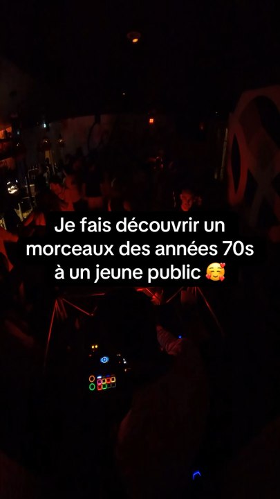 Au moins, je leur ai fait découvrir autre chose que du Jul 😭.J’ai bien fait tu crois ? :) #disco#donnasummer#funk#dj#michi