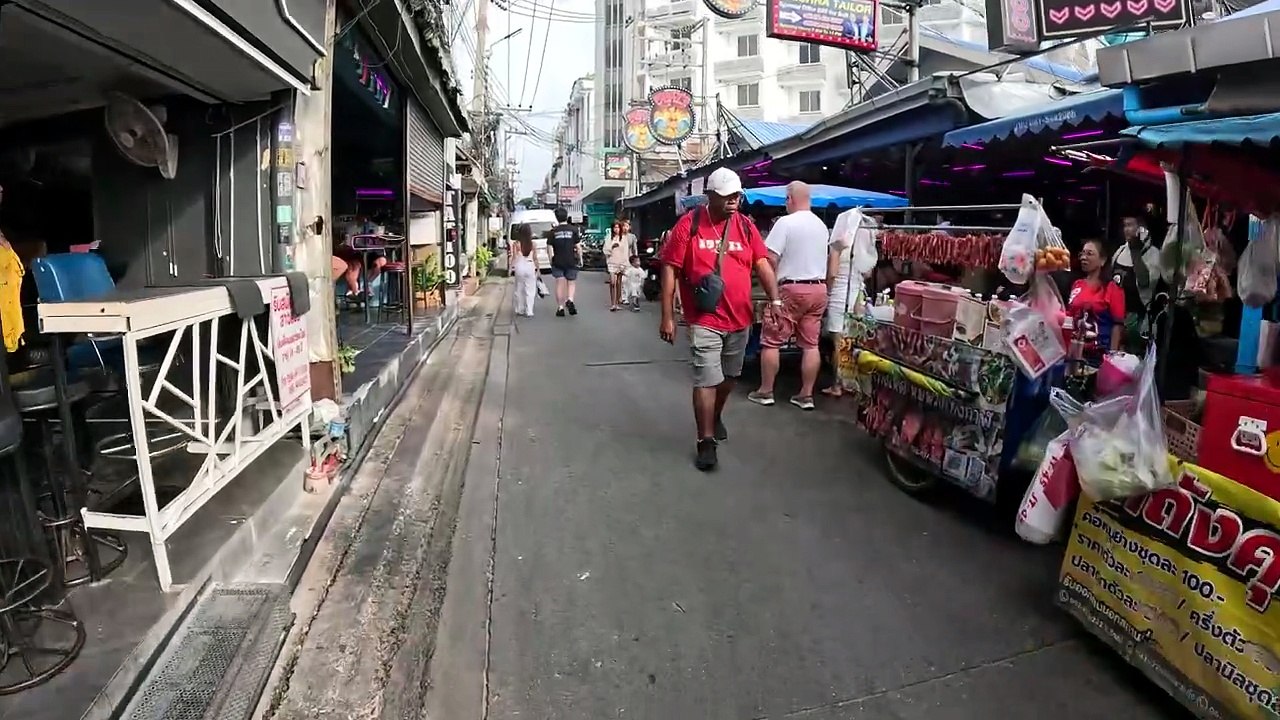 Pattaya's Entertainment Venues Bar Street And Beautiful Girls