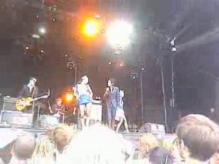 Dour 08 - Heavy Trash - 008 - You can't win